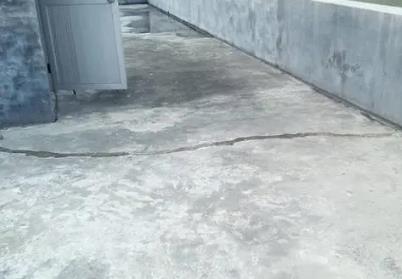 高要楼顶漏水维修公司分享下如何解决卫生间隐蔽部位漏水的问题?